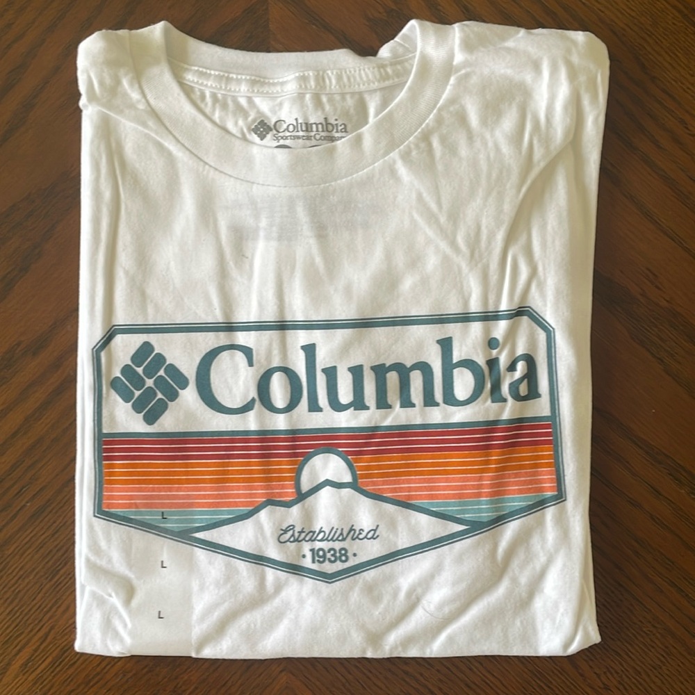 Columbia Sportswear T-Shirt